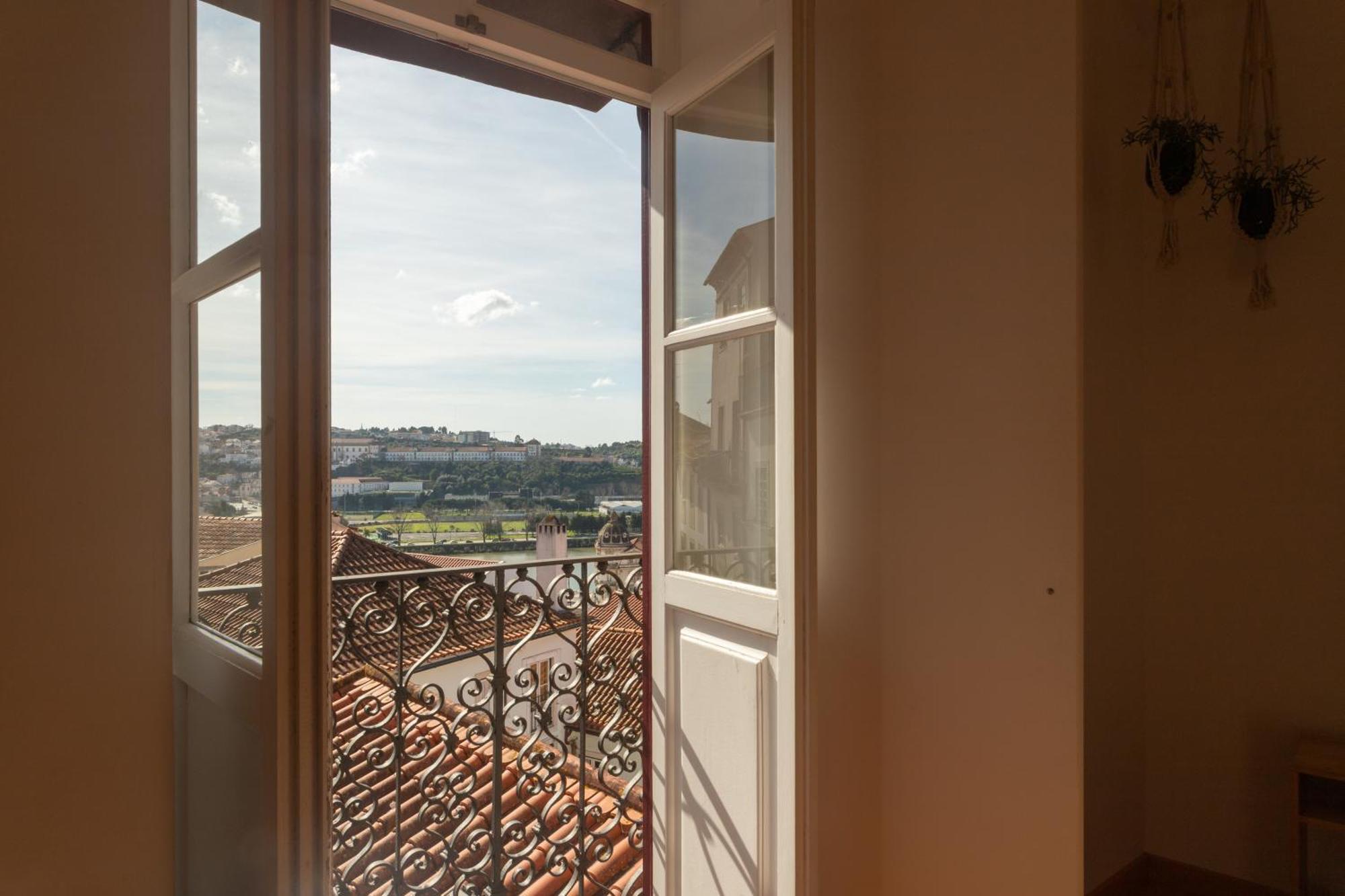 Casas Da Comedia Apartment *